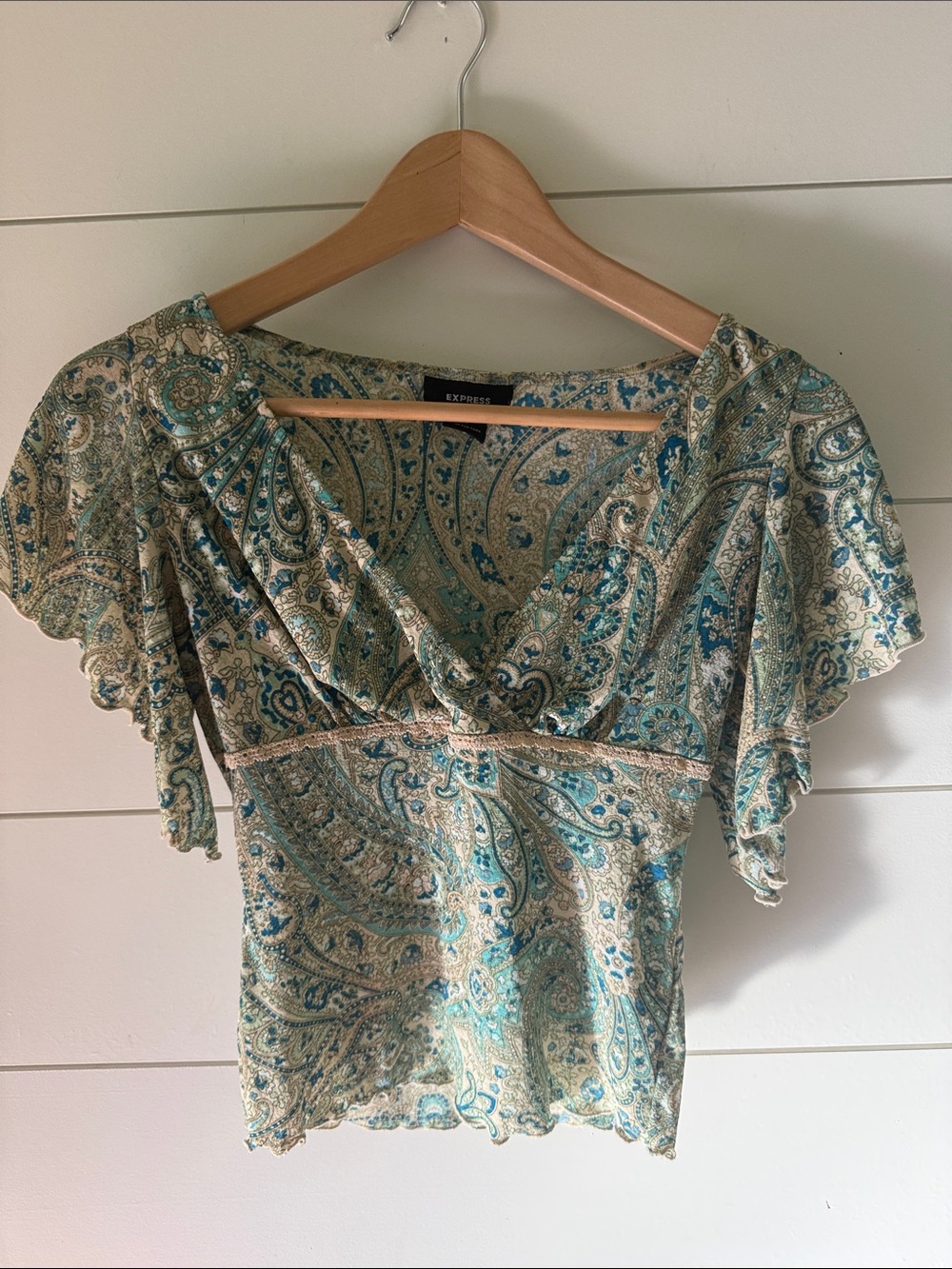 Y2K Express Teal and Cream Paisley Ruffle Sleeve V-Neck Blouse sz S